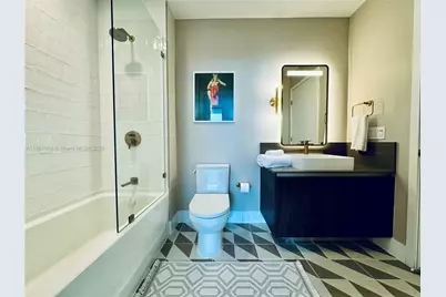 159 NE 6th St #4807, Miami, FL 33132 - Photo 32