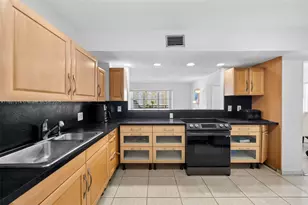 401 Golden Isles Dr, Hallandale Beach, FL 33009 - Photo 14