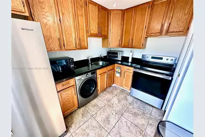 35 Colonial Club Dr #203, Boynton Beach, FL 33435 - Photo 6