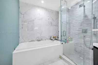 851 NE 1st Ave #806, Miami, FL 33132 - Photo 18