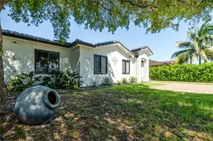11381 SW 247th Ter, Homestead, FL 33032 - Photo 4