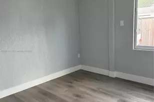 555 NW 100th Terrace, Miami, FL 33150 - Photo 14