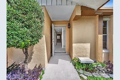17995 SW 105th Ave, Miami, FL 33157 - Photo 2