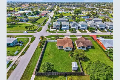 17995 SW 105th Ave, Miami, FL 33157 - Photo 12