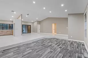 4490 SW 105 Ave, Davie, FL 33328 - Photo 10