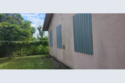 4031 SW 19th St, West Park, FL 33023 - Photo 18
