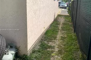 4031 SW 19th St, West Park, FL 33023 - Photo 8