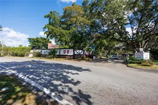 3760 Inverrary Dr, Lauderhill, FL 33319 - Photo 48