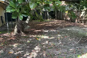 6261 SW 6th St, Miami, FL 33144 - Photo 28