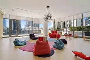 55 SW 9th St, Miami, FL 33130 - Photo 64