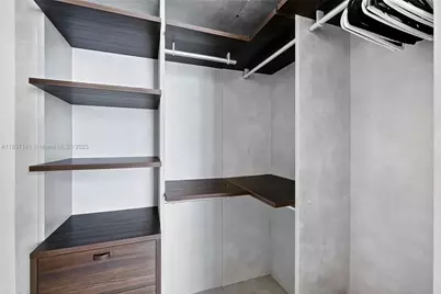 55 SW 9th St #4301, Miami, FL 33130 - Photo 14