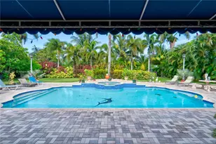 21551 SW 187th Ave, Miami, FL 33187 - Photo 4