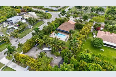 21551 SW 187th Ave, Miami, FL 33187 - Photo 32