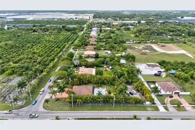 21551 SW 187th Ave, Miami, FL 33187 - Photo 34