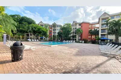 8100 Geneva Ct #540, Doral, FL 33166 - Photo 16