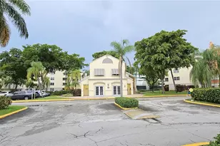 8100 Geneva Ct, Doral, FL 33166 - Photo 18