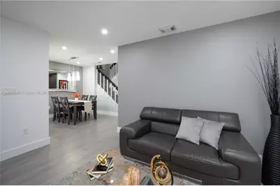 15863 SW 71st St, Miami, FL 33193 - Photo 6