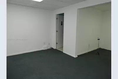 10431 NW 28th St #E106, Doral, FL 33172 - Photo 26