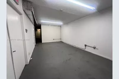 10431 NW 28th St #E106, Doral, FL 33172 - Photo 14