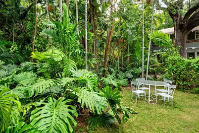 752 NW 7th St Rd, Miami, FL 33136 - Photo 8