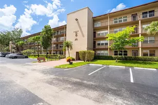 13255 SW 9th Ct, Pembroke Pines, FL 33027 - Photo 1