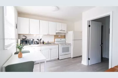 1177 NW 30th St, Miami, FL 33127 - Photo 4