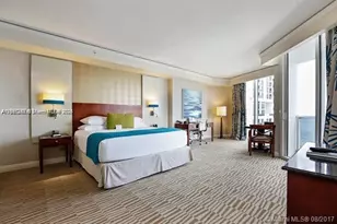 18001 Collins, Sunny Isles Beach, FL 33160 - Photo 4