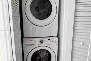 5300 Paseo Blvd, Doral, FL 33166 - Photo 14