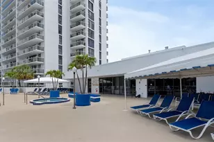 3701 N Country Club Dr, Aventura, FL 33180 - Photo 32