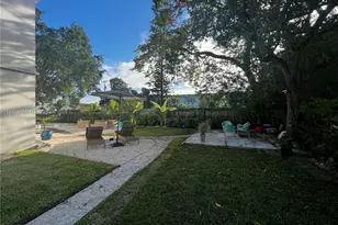 8270 NE 1st Pl, Miami, FL 33138 - Photo 18