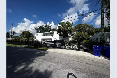 8270 NE 1st Pl #4, Miami, FL 33138 - Photo 16