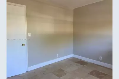 5174 NE 6th Ave #529, Oakland Park, FL 33334 - Photo 4