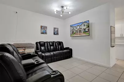 250 SW 159th Ct #250, Pembroke Pines, FL 33027 - Photo 20