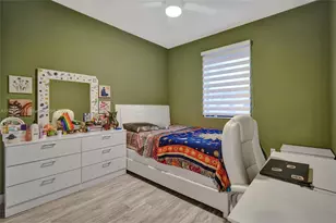 250 SW 159th Ct, Pembroke Pines, FL 33027 - Photo 6