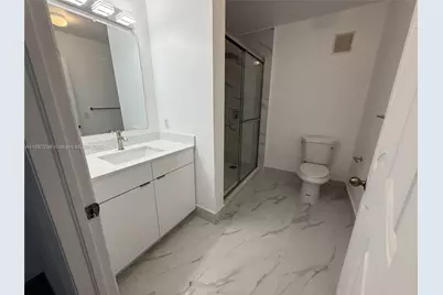 18942 NW 86th Ct #4106, Hialeah, FL 33015 - Photo 2