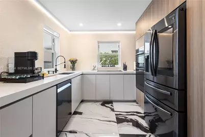 1544 Michigan Ave, Miami Beach, FL 33139 - Photo 14