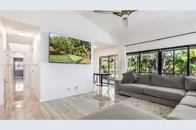 7101 NW 40th St, Coral Springs, FL 33065 - Photo 16
