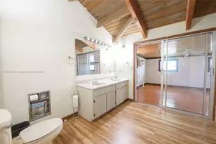 19365 SW 256th St, Homestead, FL 33031 - Photo 18