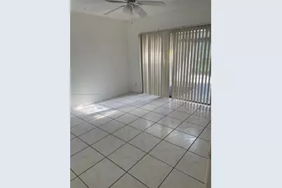 810 SW 73 Rd Ave #810, North Lauderdale, FL 33068 - Photo 4