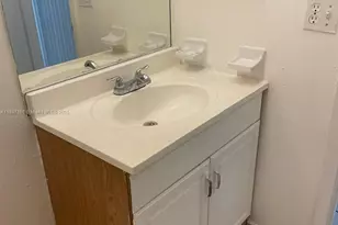 810 SW 73rd Ave, North Lauderdale, FL 33068 - Photo 14