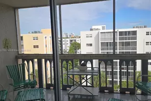609 NE 14th Ave, Hallandale Beach, FL 33009 - Photo 4