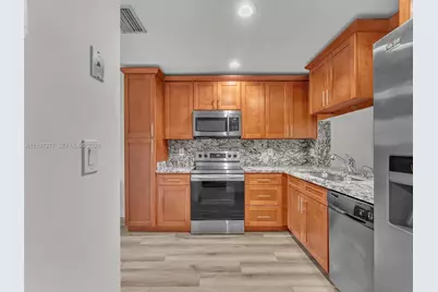 3065 NW 48th Ave, Coconut Creek, FL 33063 - Photo 4