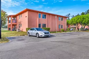 2020 NW 119th St, Miami, FL 33167 - Photo 2