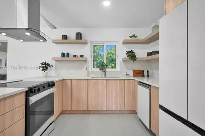 117 NE 20th St, Wilton Manors, FL 33305 - Photo 10