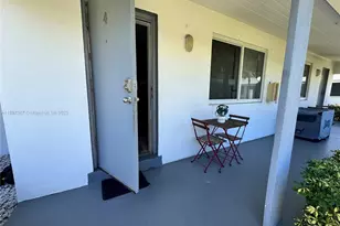 2305 Monroe St, Hollywood, FL 33020 - Photo 14