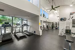 2311 S Cypress Bend Dr, Pompano Beach, FL 33069 - Photo 18