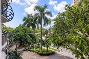 2843 S Bayshore Dr, Miami, FL 33133 - Photo 16