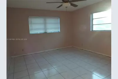 410 SE 2nd St #102, Hallandale Beach, FL 33009 - Photo 4