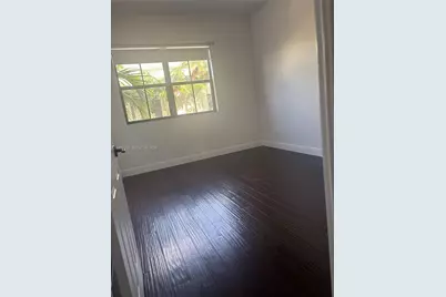 5251 NW 84th Ave, Doral, FL 33166 - Photo 12