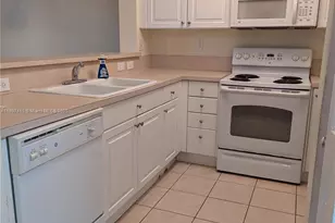 3320 NE 13 Cr Dr, Homestead, FL 33033 - Photo 4